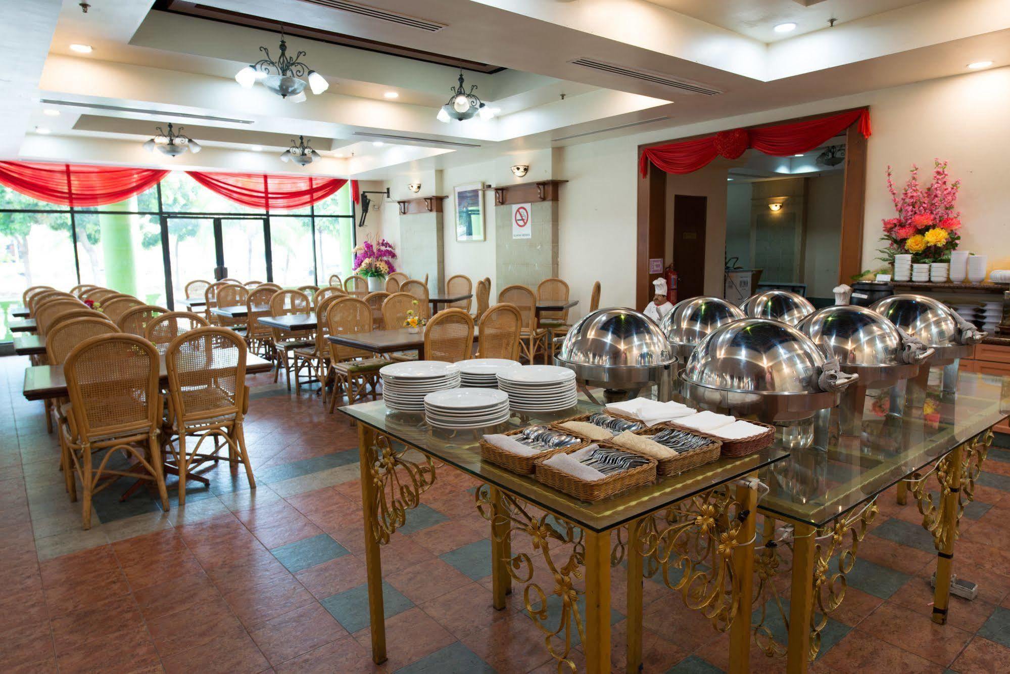 โรงแรมซุปเปอร์คาวบอย Malacca ภายนอก รูปภาพ